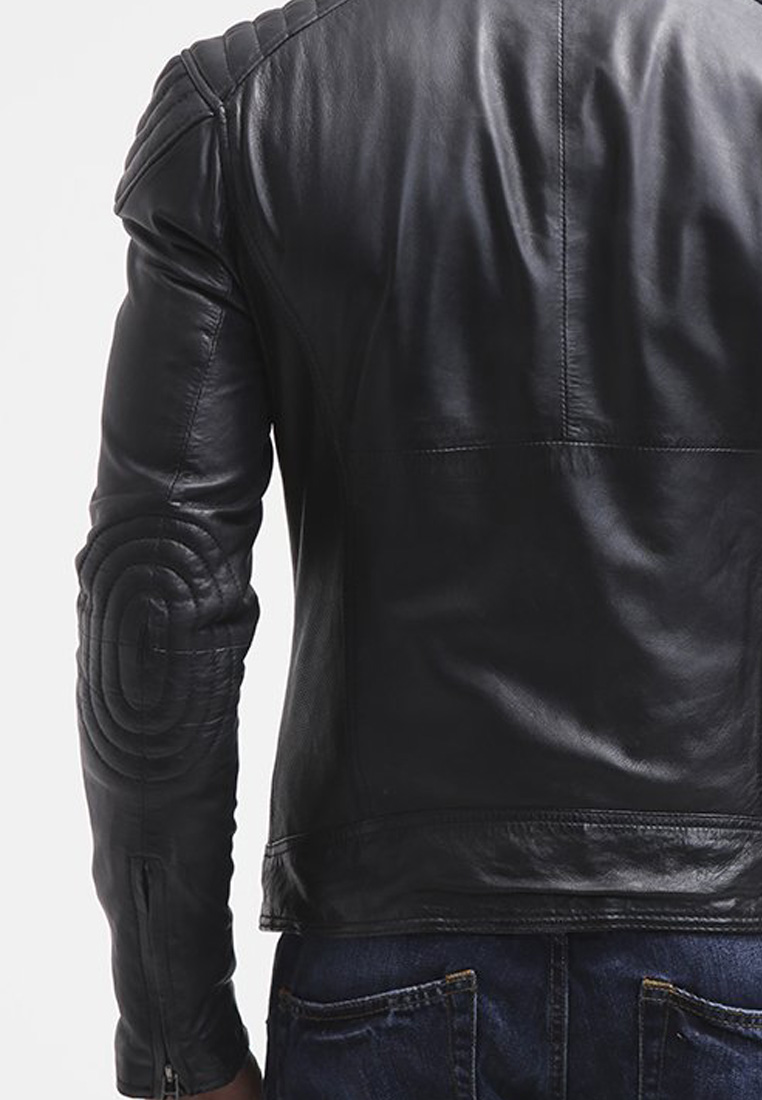 product-4-gallery-image-2 p